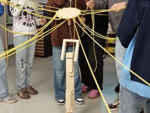 Młodzież w matematycznym escape roomie